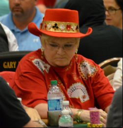 Susie Isaacs busted in 1,252nd on Sunday for $2,517.